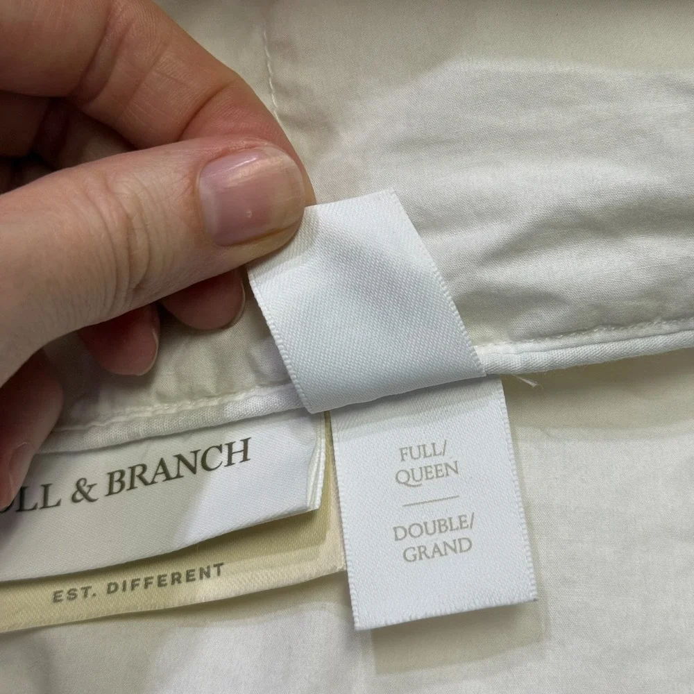 Boll & Branch Midweight Down Comforter White Organic Cotton  Queen Duvet